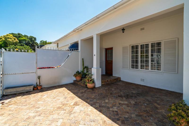 2 Bedroom Property for Sale in Harfield Village Western Cape
